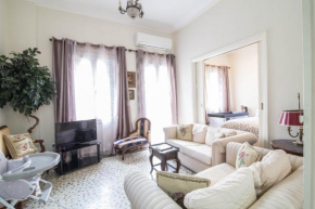 Koukaki Traditional Apartment